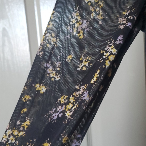 Blouse from Design Lab - Lord and Taylor - Picture 2 of 3